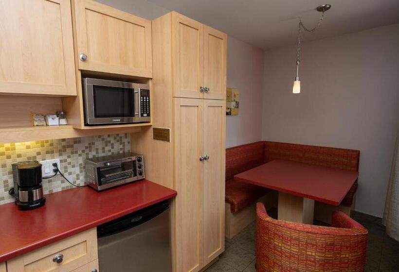 Студия Стандарт, Motel Castel De La Mer