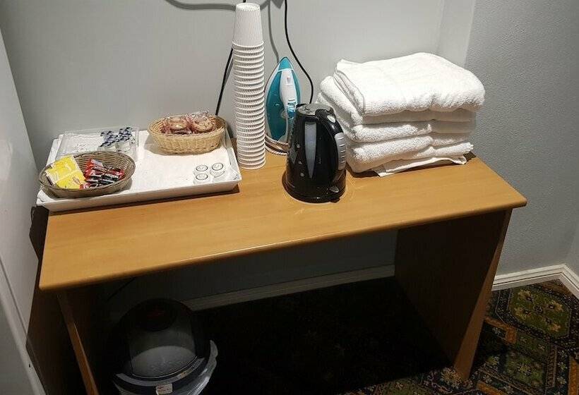 חדר סטנדרד יחיד חדר אמבטיה משותף, Royal Hotel Singleton