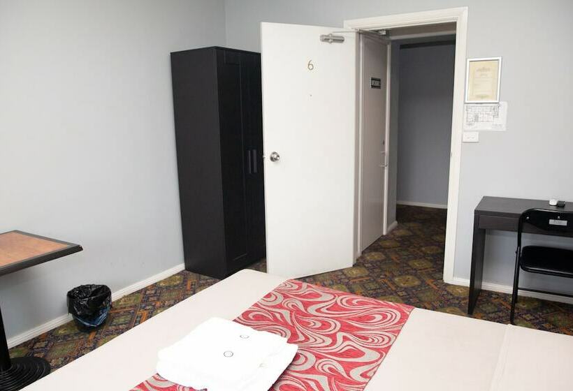 חדר סטנדרט חדר אמבטיה משותף, Royal Hotel Singleton