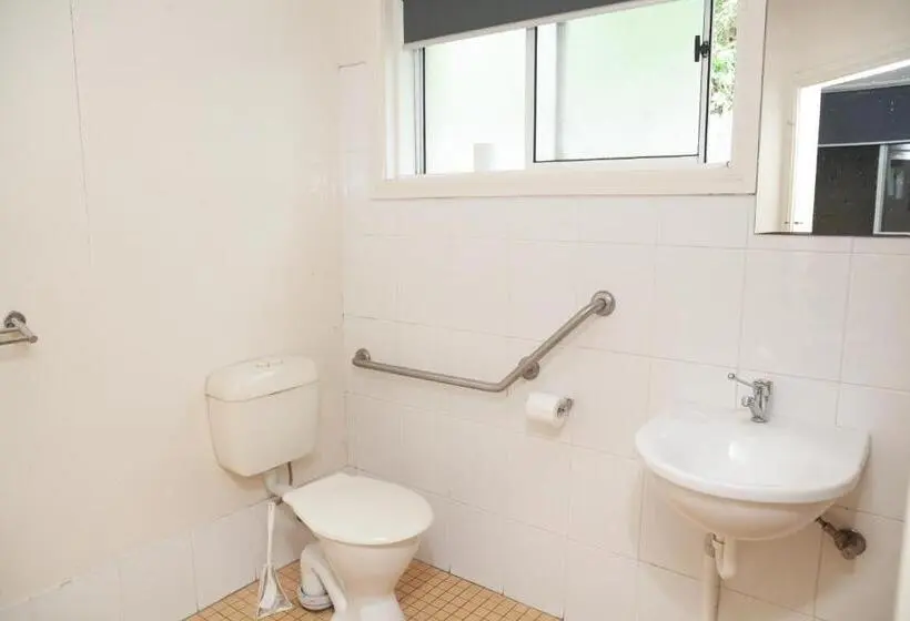 スタンダード4人部屋, Royal Hotel Singleton