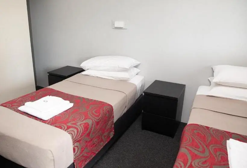 スタンダード4人部屋, Royal Hotel Singleton