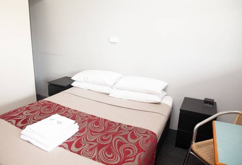 Номер Стандарт, Royal Hotel Singleton