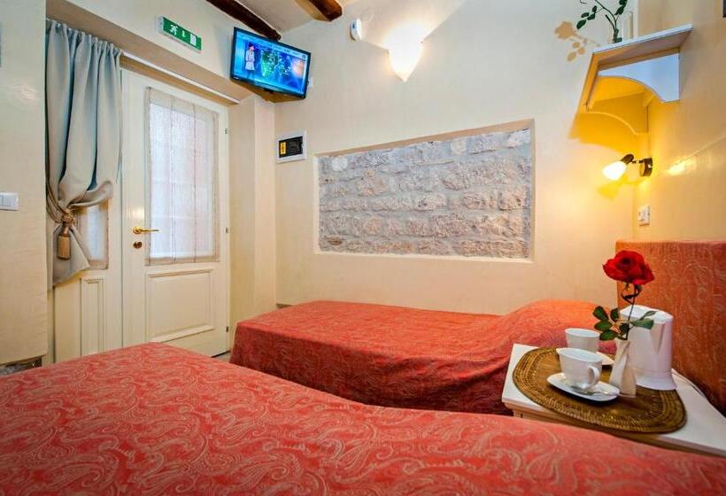 Номер Economy, Guest House Sotto I Volti Centro Storico