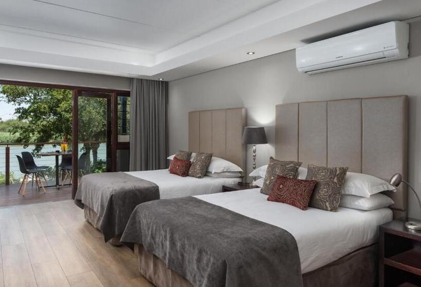 ファミリールーム, River Place Manor