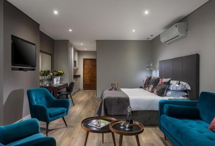 ファミリールーム, River Place Manor