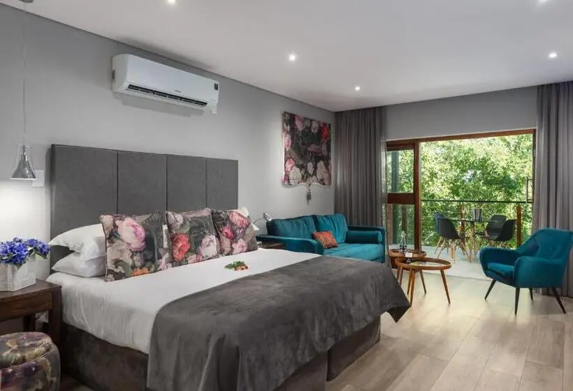 Superior-huone, River Place Manor