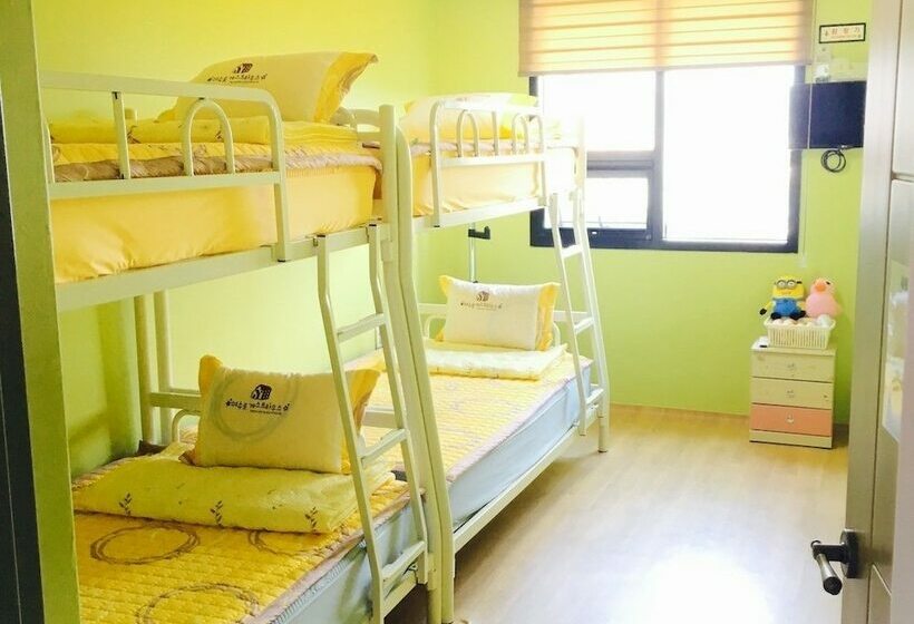 מיטה בחדר משותף, Yeosuro Guesthouse   Hostel