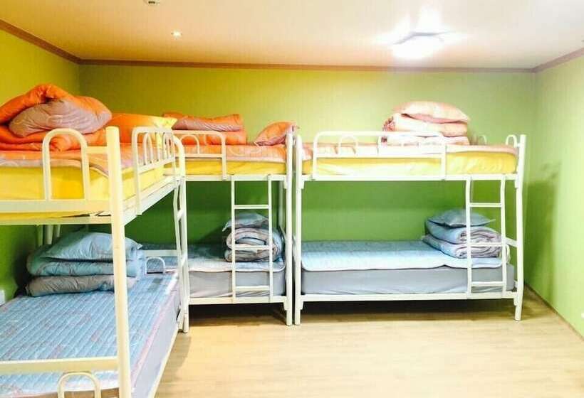 מיטה בחדר משותף, Yeosuro Guesthouse   Hostel