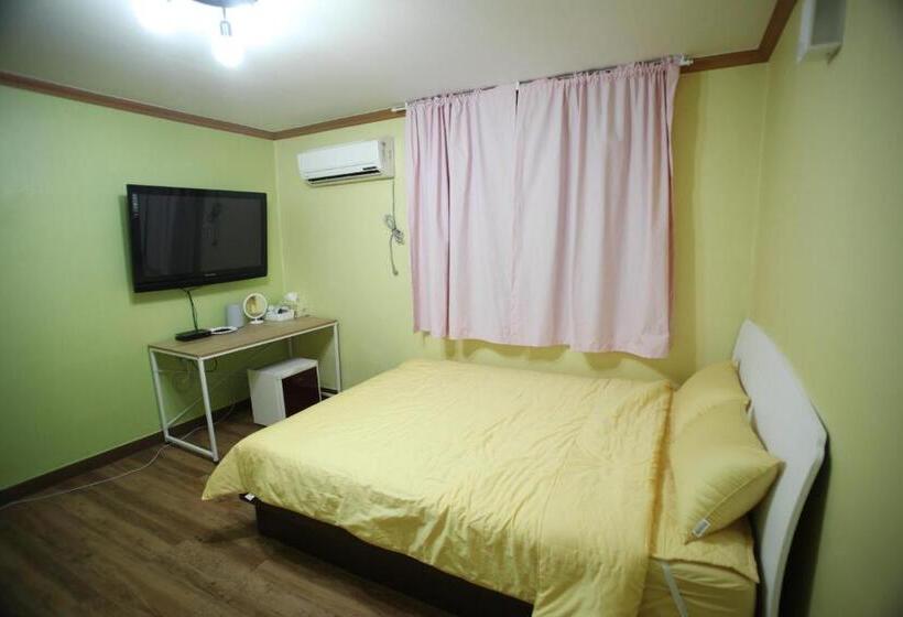 חדר סטנדרט, Yeosuro Guesthouse   Hostel