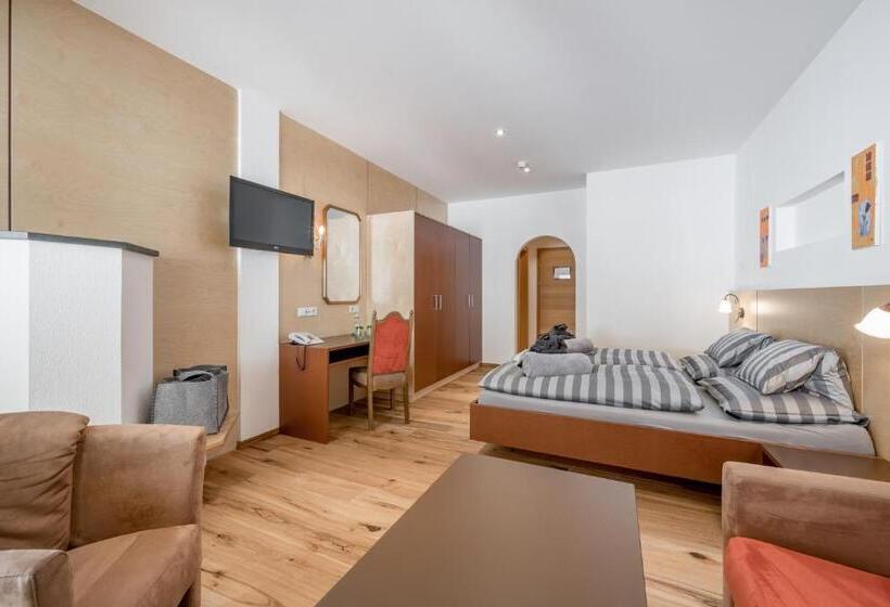 סוויטת ג'וניור עם מרפסת, 4 Sterne Superior Mühle Resort 1900   Adults Only