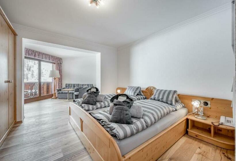 סוויטת ג'וניור נוף הרים, 4 Sterne Superior Mühle Resort 1900   Adults Only