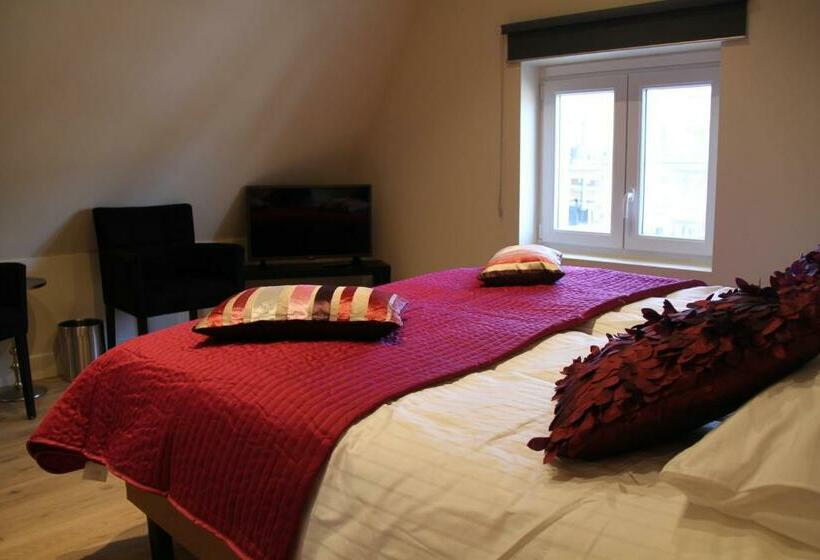 اتاق سوپریور سه تخته, Amylia