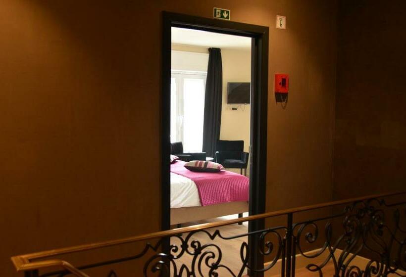 اتاق خانوادگی, Amylia