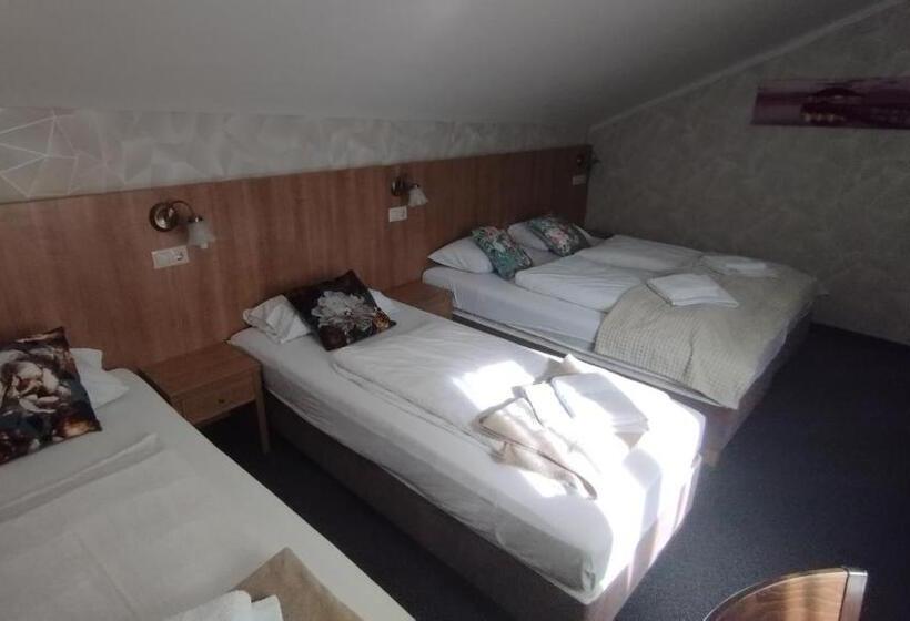 四人标准间, Jázmin Panzió Közös Konyhával