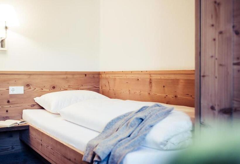 סוויטה משפחתית 2 חדרי שינה, Biohotel Bergzeit