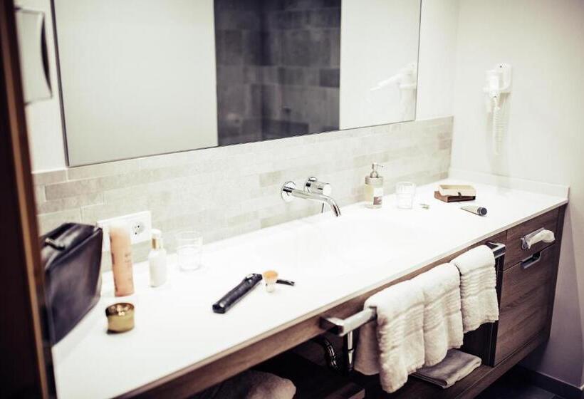 סוויטת 2 חדרי שינה, Biohotel Bergzeit