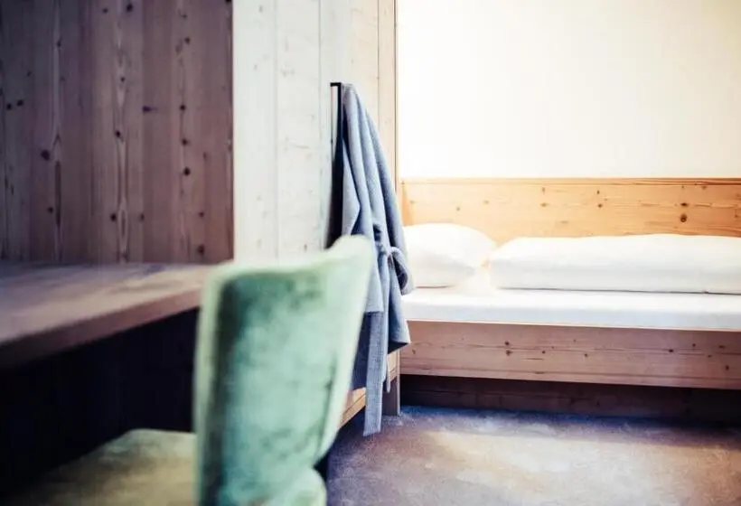 Sviitti 2 Makuuhuonetta, Biohotel Bergzeit
