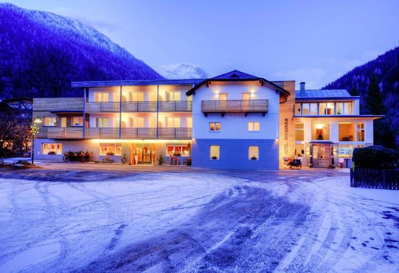 חדר סטנדרט לשלושה, Bergkristall