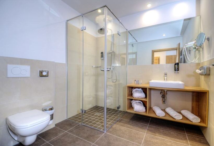 סוויטת ג'וניור, Bergkristall