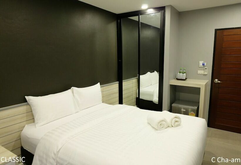 חדר קלאסי, C Chaam