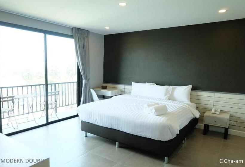 חדר דלוקס, C Chaam