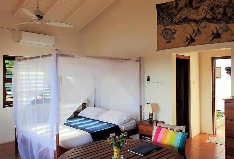 ویلای 3 خوابه, Two Bays Beach Villa Apartment And Studios