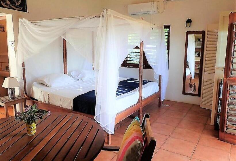 ویلای 3 خوابه, Two Bays Beach Villa Apartment And Studios