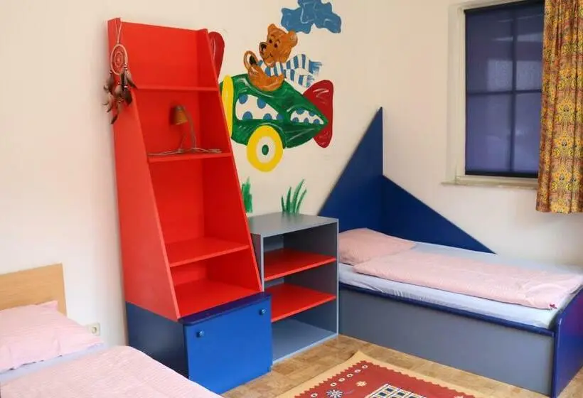 Perhehuone, Familienparadies Reichenhauser