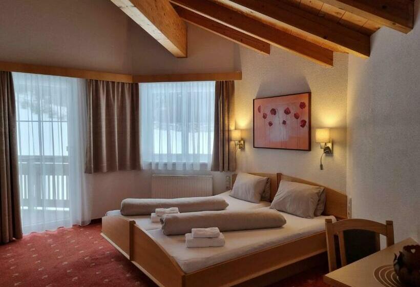 Camera Comfort, Garni Corinna