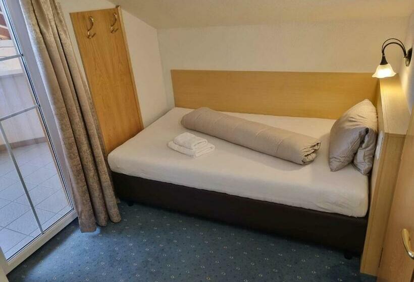 Camera Standard Individuale, Garni Corinna