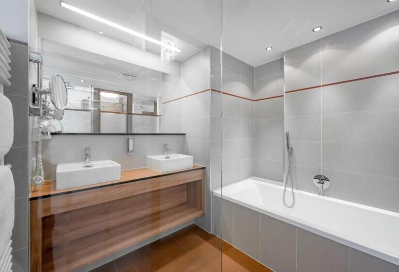 バルコニー付スイート, Gotthard Zeit