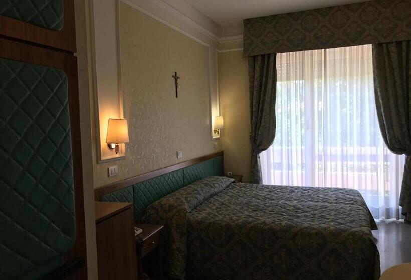 חדר סטנדרט, Mondial Park