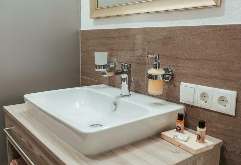 Номер Superior, St Leonhard