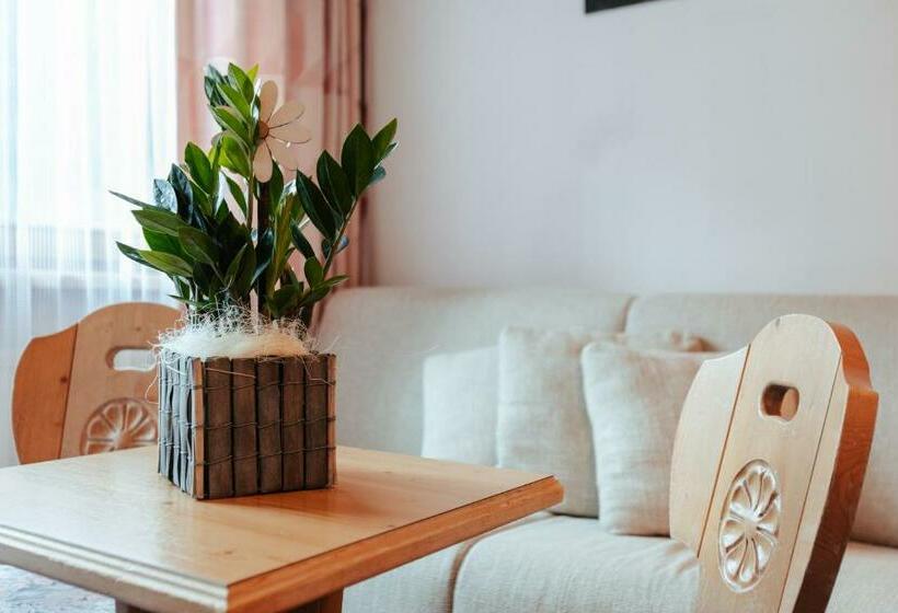 Номер Стандарт с Балконом, St Leonhard