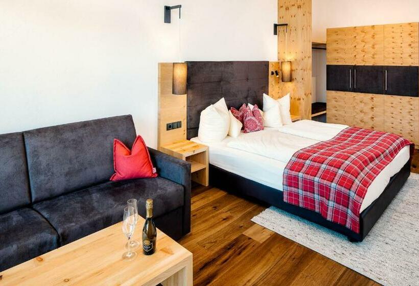 اتاق لوکس, Sedona Lodge