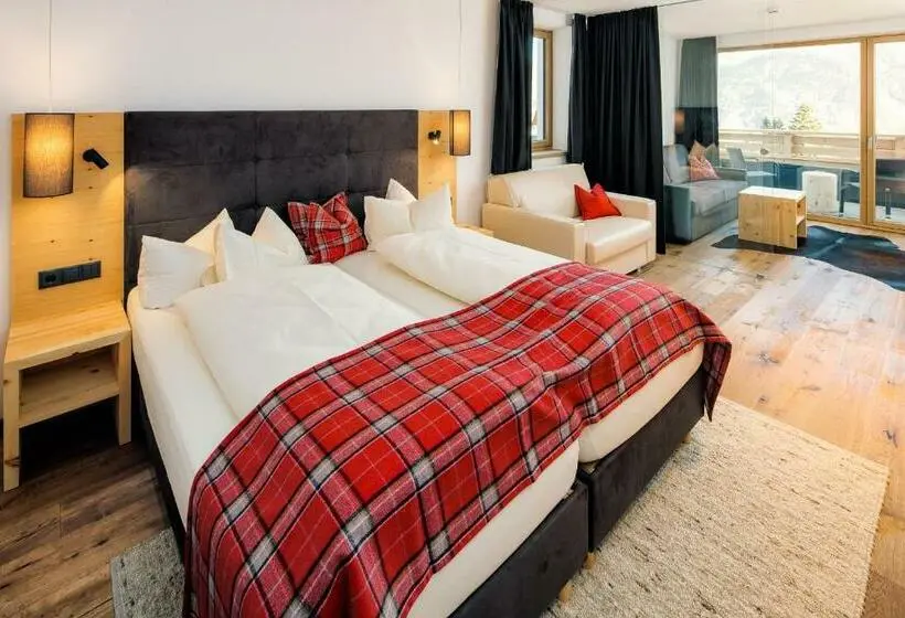 سوییت جونیور با بالکن, Sedona Lodge