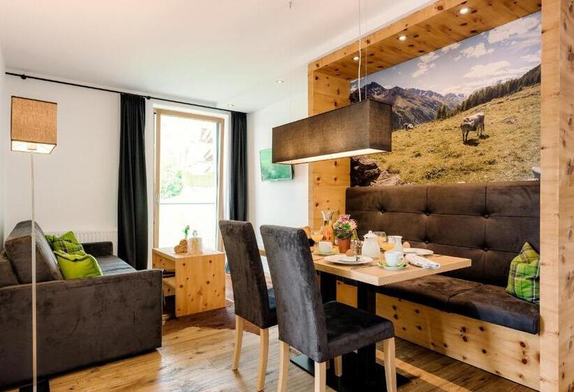 آپارتمان 2 خوابه, Sedona Lodge