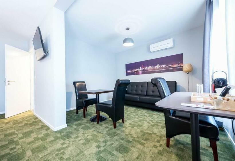 استودیوی لوکس, Temse