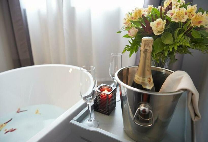 استودیوی لوکس, Temse