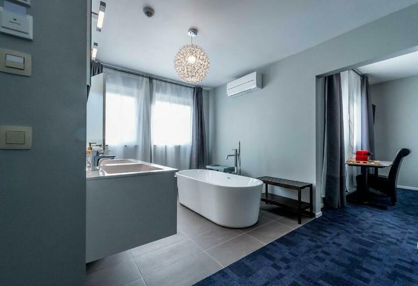 استودیوی لوکس, Temse