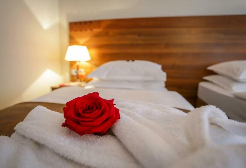 غرفة سوبيريور مزودة بشرفة, Trakošćan