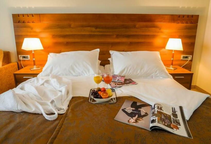 חדר סופריור עם מרפסת, Trakošćan