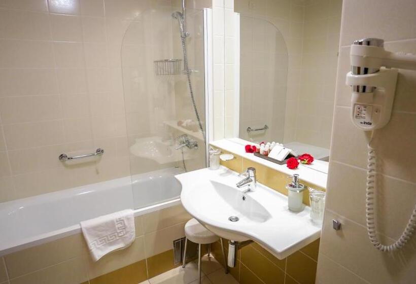 חדר סופריור לשלושה, Trakošćan