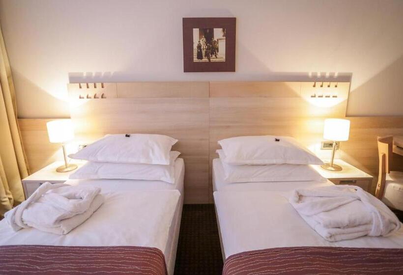 غرفة قياسية, Trakošćan