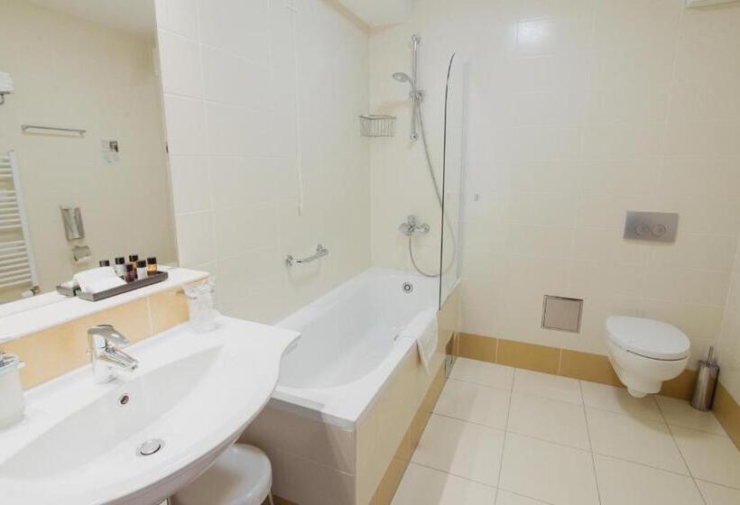 شقة غرفة نوم واحدة مزودة بشُرفة, Trakošćan