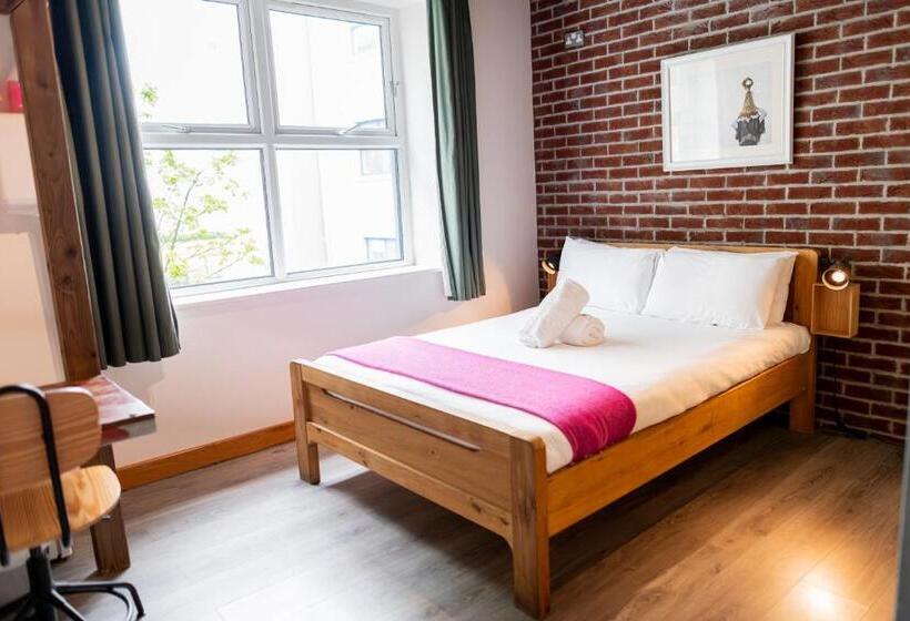اتاق استاندارد, The Nest Boutique Hostel