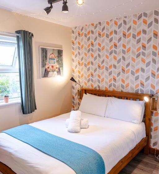 اتاق استاندارد, The Nest Boutique Hostel