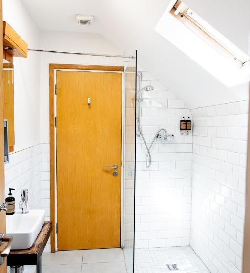 家庭间, The Nest Boutique Hostel