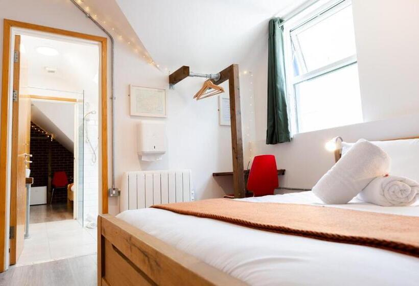 家庭间, The Nest Boutique Hostel