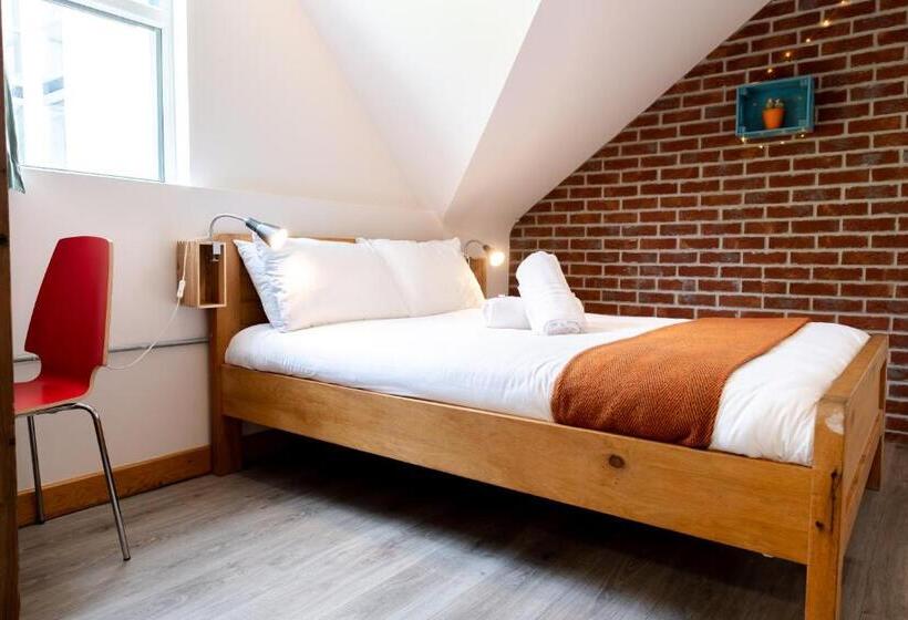 家庭间, The Nest Boutique Hostel